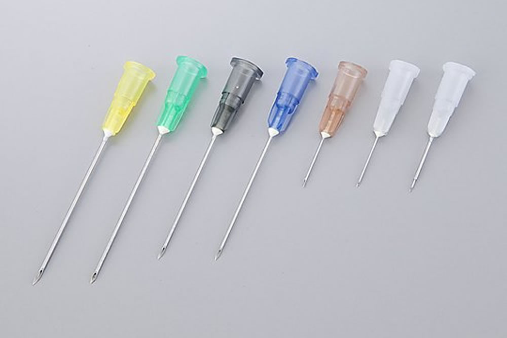 極細の注射針(33G)